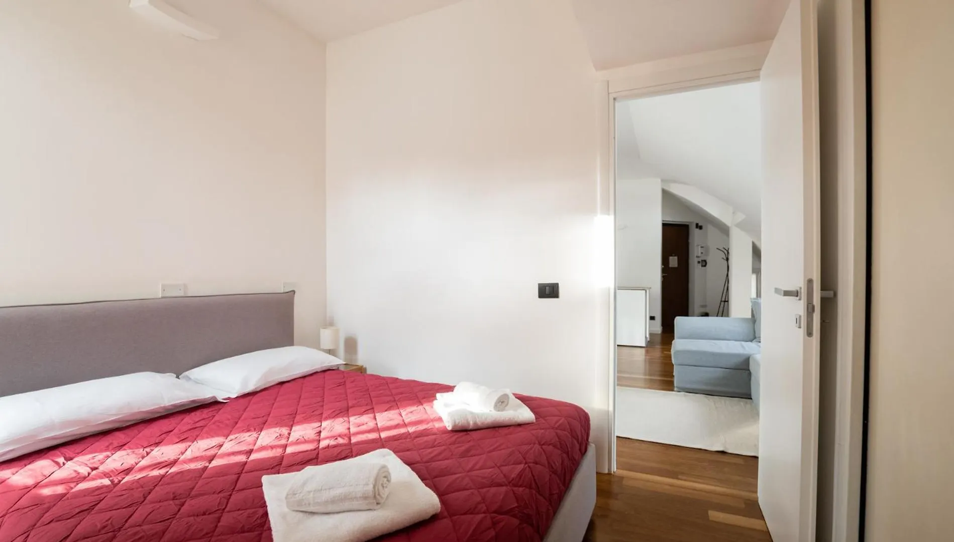 Apartment Meda-Bocconi Suite Milan