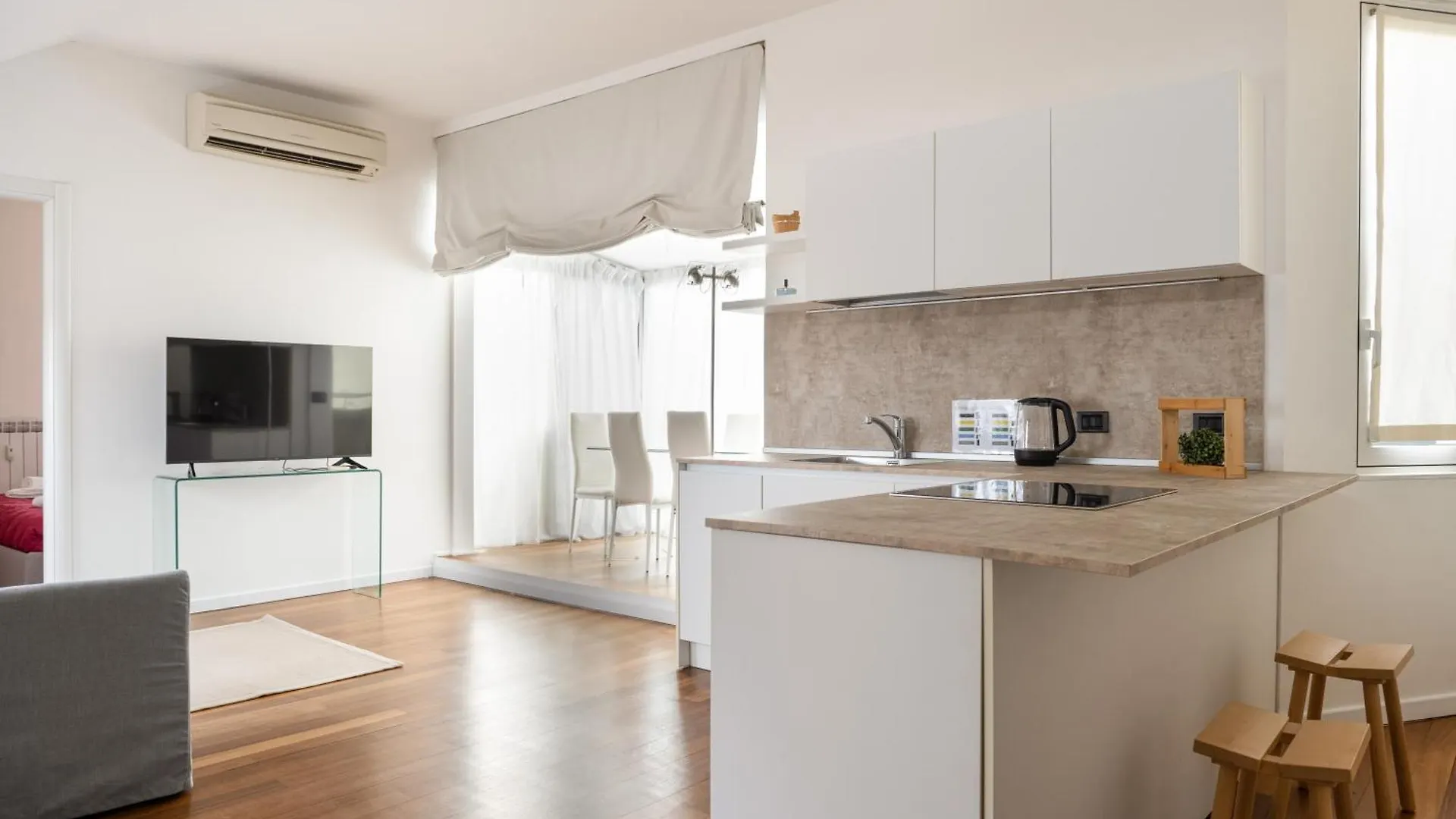 Apartment Meda-Bocconi Suite Milan